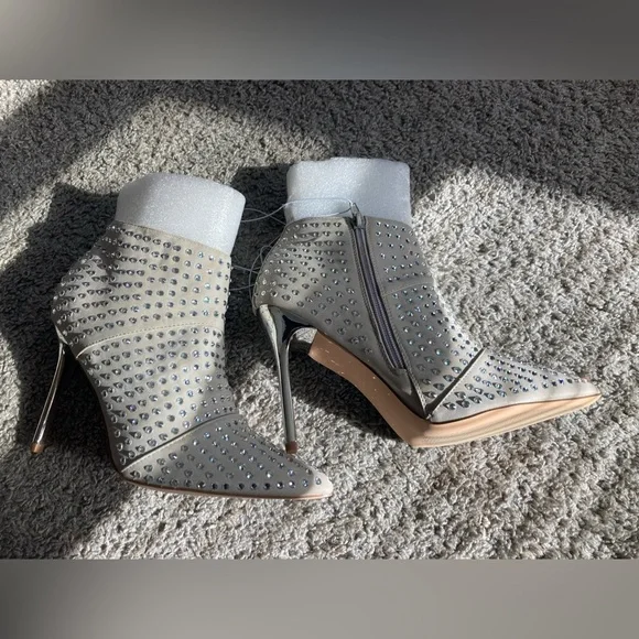 Steve Madden Primerra Booties - Picture 11 of 15